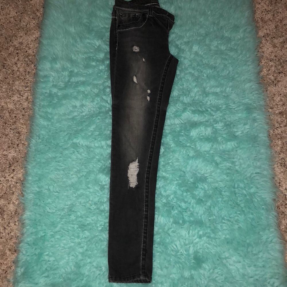 👖Almost Famous Ripped Jeans👖 - Picture 6 of 6